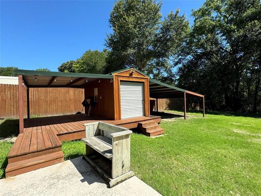 Backyard, Exterior, Hot Tub