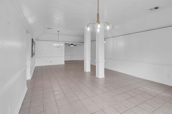 Empty room, Interior, Pendant Lights