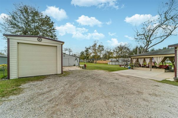 Backyard, Detached Garage, Exterior