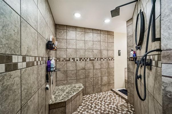 Bathroom, Interior, Recessed Lighting