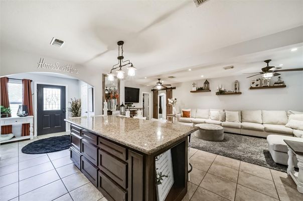 Interior, Kitchen, Living room, Pendant Lights, Recessed Lighting