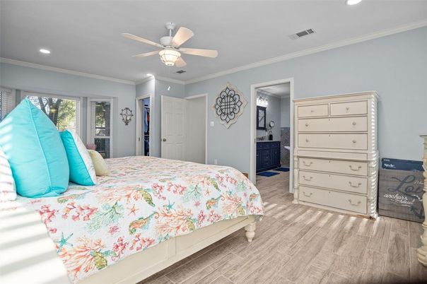 Bedroom, Interior, Recessed Lighting, Wood Texture Flooring