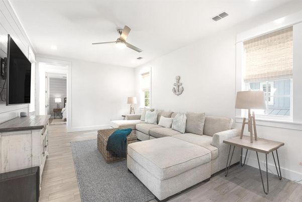 Interior, Living room, Recessed Lighting, Wood Texture Flooring