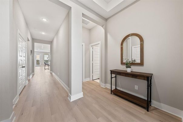 Interior, Recessed Lighting, Wood Texture Flooring