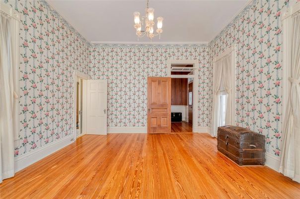 Chandelier, Empty room, Interior, Wood Texture Flooring