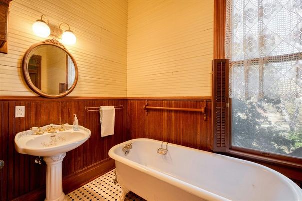 Bathroom, Free Standing Baths, Interior, Wooden Walls
