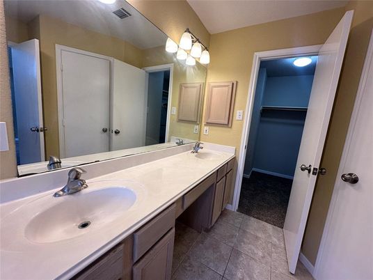 Bathroom, Dual Sink Vanities, Interior