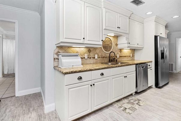 Interior, Kitchen, Recessed Lighting, Wood Texture Flooring