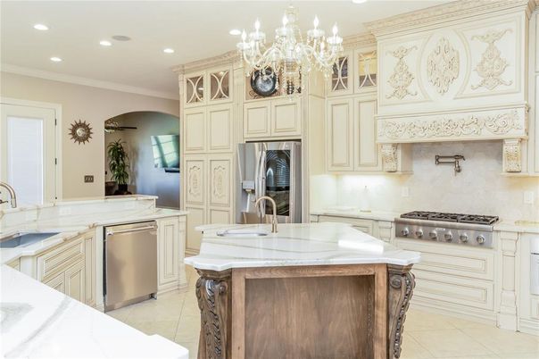 Chandelier, Interior, Kitchen, Recessed Lighting, Stainless Steel Appliances