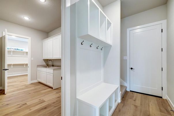 Interior, Recessed Lighting, Wood Texture Flooring