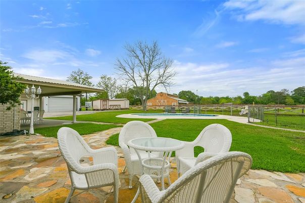 Backyard, Detached Garage, Exterior