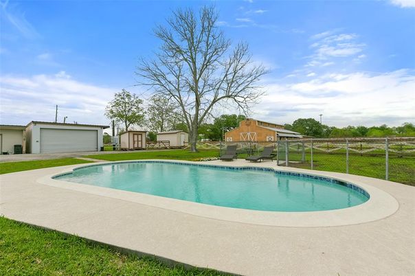 Detached Garage, Exterior, Pool