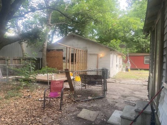 Backyard, Detached Garage, Exterior