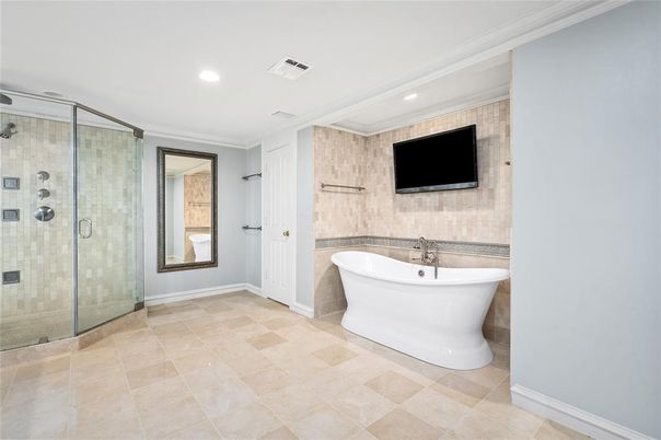 Bathroom, Free Standing Baths, Glass Shower, Interior, Recessed Lighting