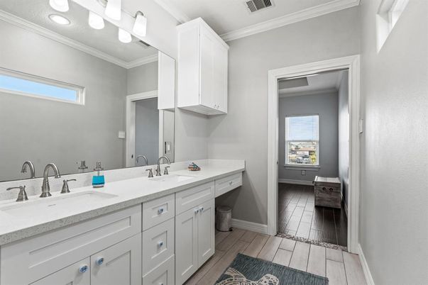 Bathroom, Dual Sink Vanities, Interior, Wood Texture Flooring