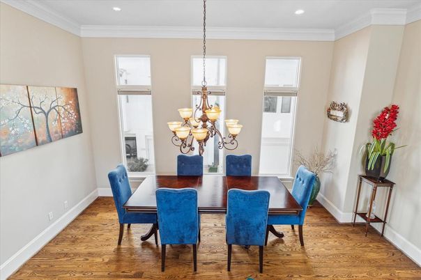 Chandelier, Dining room, Interior, Recessed Lighting, Wood Texture Flooring