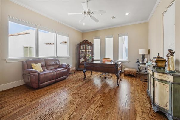 Home Office, Interior, Recessed Lighting, Wood Texture Flooring