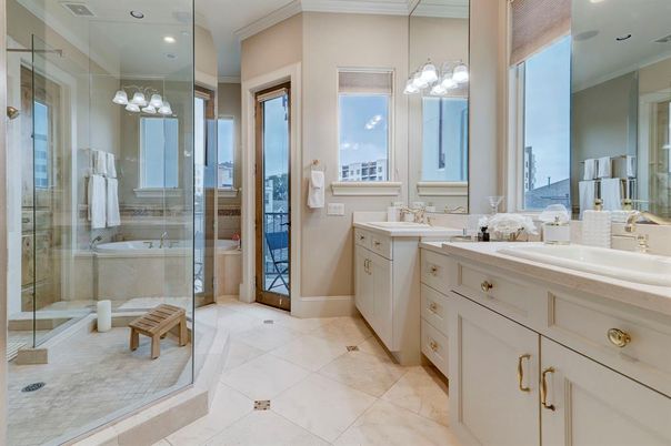 Bathroom, Dual Sink Vanities, Glass Shower, Interior, Recessed Lighting