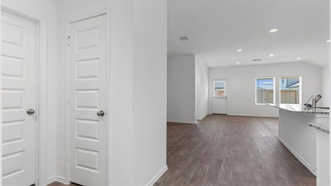 Interior, Recessed Lighting, Wood Texture Flooring