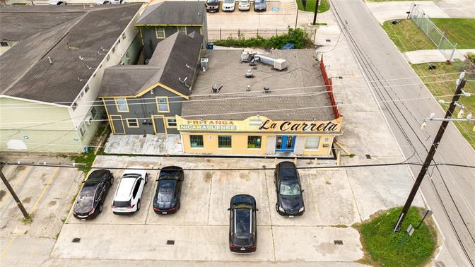 Exterior, Drone
