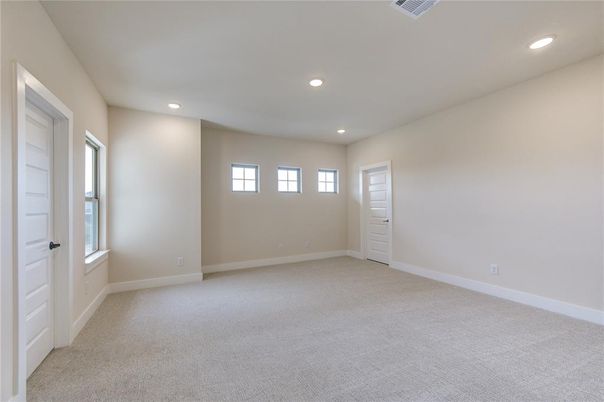 Empty room, Interior, Recessed Lighting