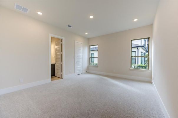 Bathroom, Empty room, Interior, Recessed Lighting