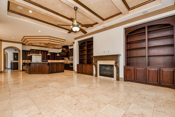 Fireplace, Interior, Kitchen, Recessed Lighting
