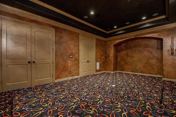 Empty room, Interior, Recessed Lighting