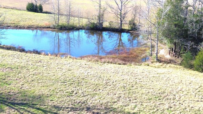 Exterior, Lake