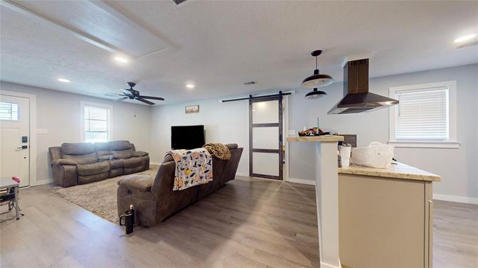 Interior, Kitchen, Living room, Pendant Lights, Recessed Lighting, Wood Texture Flooring