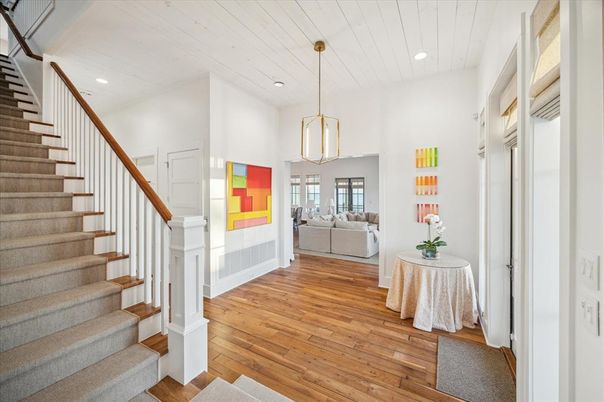 Interior, Living room, Pendant Lights, Recessed Lighting, Wood Texture Flooring