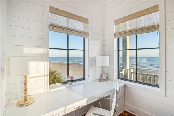 Home Office, Interior, Water