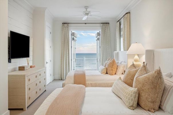 Bedroom, Interior, Living room, Water