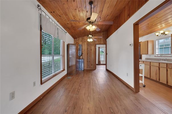 Chandelier, Empty room, Interior, Wooden Ceilings, Wood Texture Flooring
