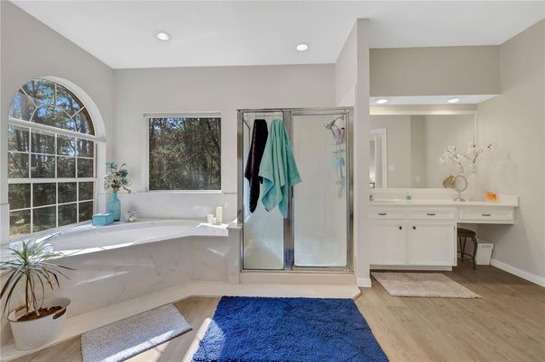 Bathroom, Interior, Recessed Lighting, Wood Texture Flooring
