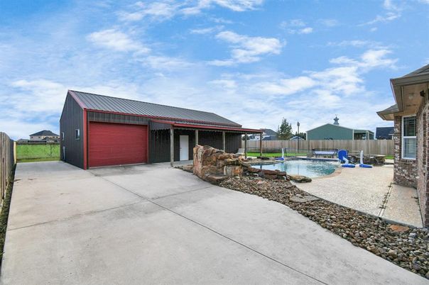 Detached Garage, Exterior, Pool