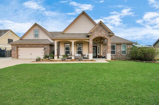 Attached, Exterior, Facade, Brick Facade, Brick Traditional