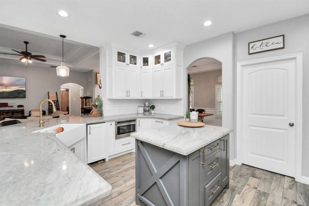 Interior, Kitchen, Pendant Lights, Recessed Lighting, Wood Texture Flooring
