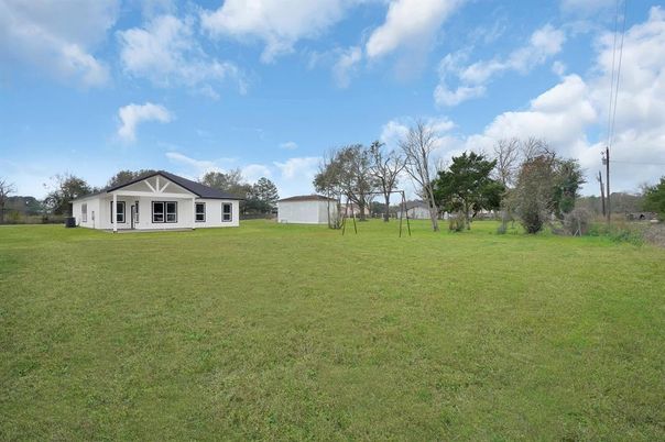 Backyard, Detached Garage, Exterior