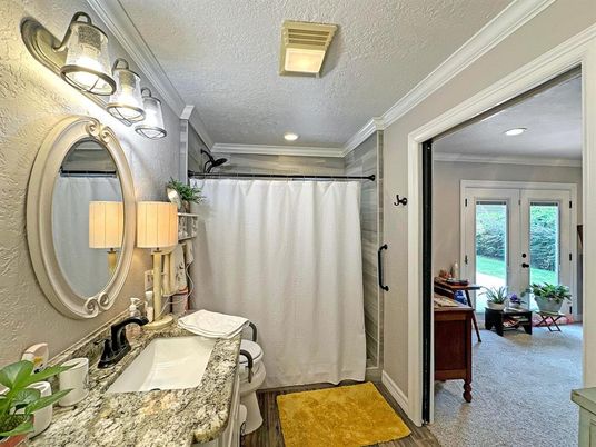 Bathroom, Interior, Recessed Lighting