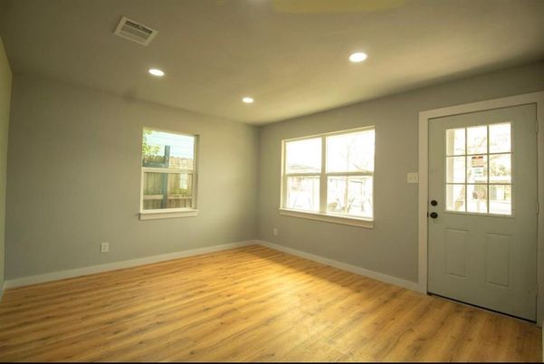 Empty room, Interior, Recessed Lighting, Wood Texture Flooring