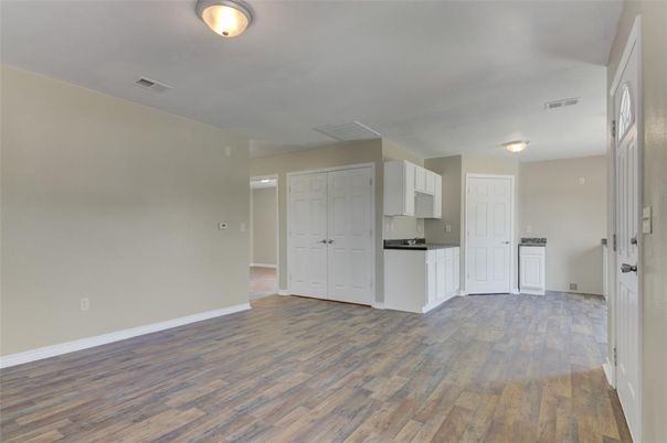 Empty room, Interior, Kitchen, Wood Texture Flooring