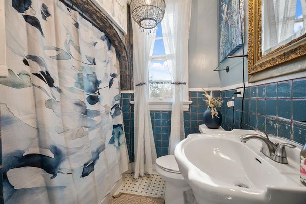 Bathroom, Interior