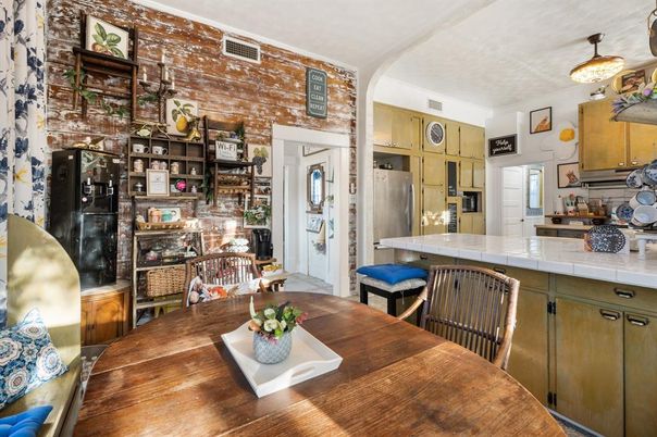 Dining room, Interior, Kitchen, Stainless Steel Appliances, Tile Countertops
