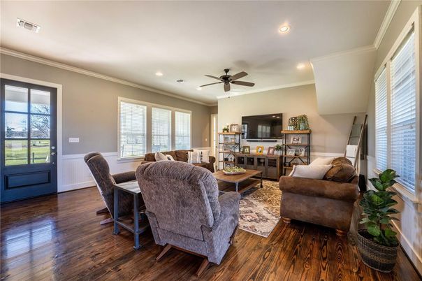 Interior, Living room, Recessed Lighting, Wood Texture Flooring