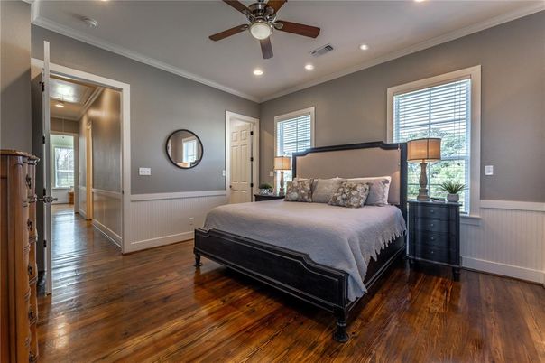 Bedroom, Interior, Recessed Lighting, Wood Texture Flooring