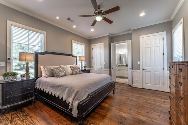 Bedroom, Interior, Recessed Lighting, Wood Texture Flooring