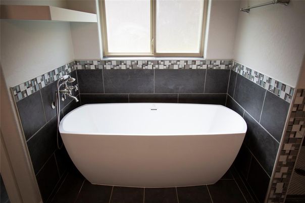 Bathroom, Free Standing Baths, Interior