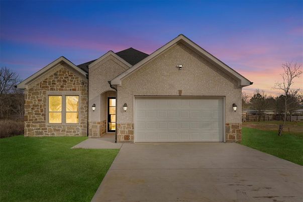 Attached, Exterior, Facade, Brick Traditional