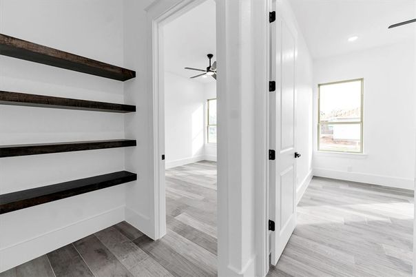Interior, Recessed Lighting, Wood Texture Flooring